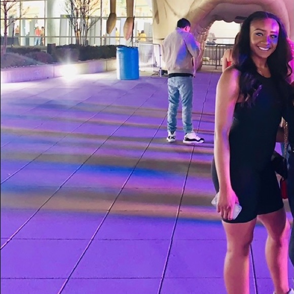 Pretty little thing compression bodysuit - Picture 3 of 3